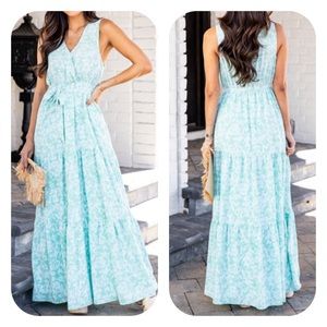 {Pink Lily} Sweetest Moments Green Print Floral Maxi Dress - Women's Small